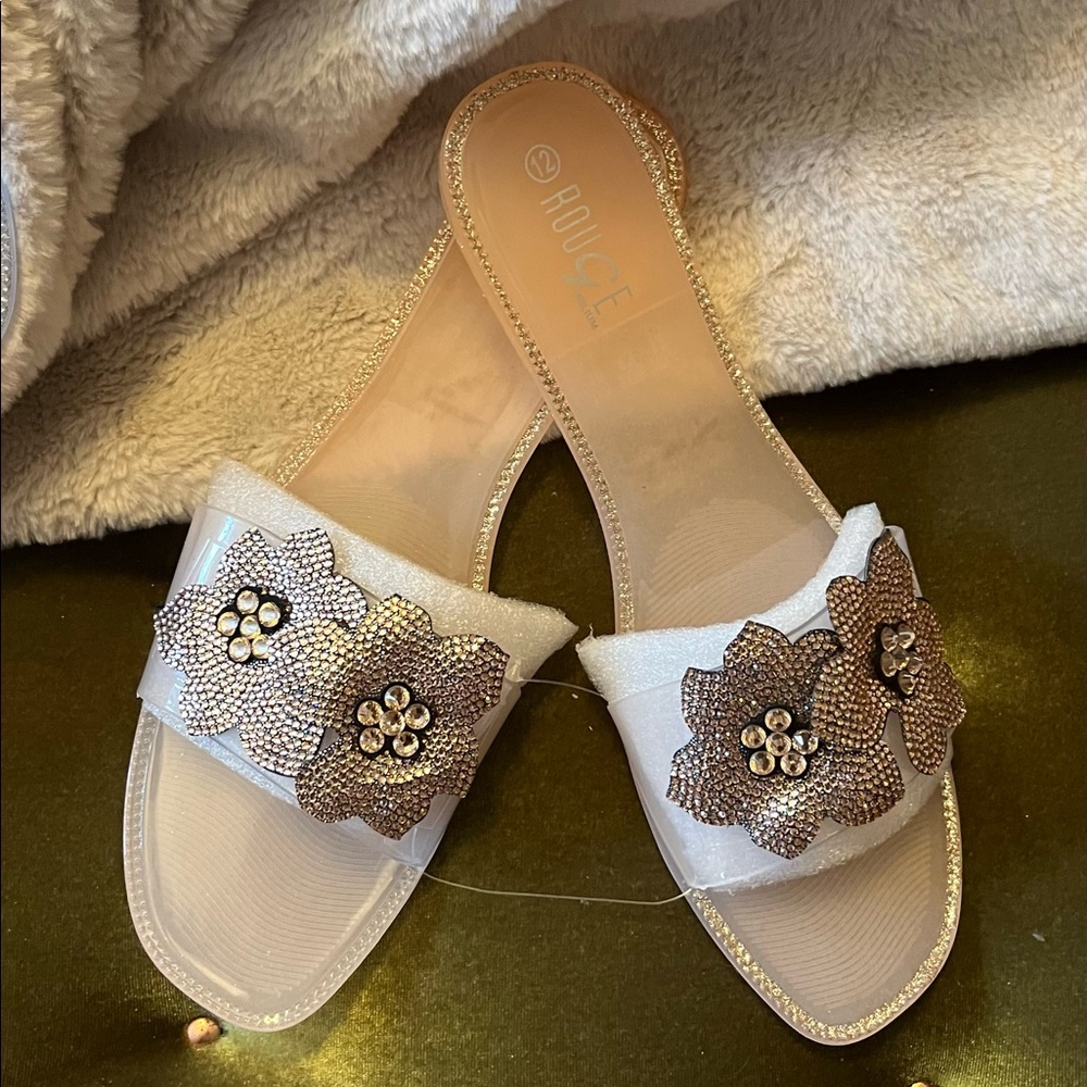 Ladies Slides - Picture 2 of 8
